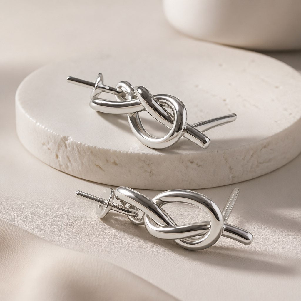Knot stud earrings